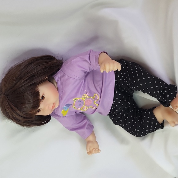 Realistic Toddler Baby Doll Vinyl Limbs Cloth Body 18" Like New Adult owned - Picture 4 of 14